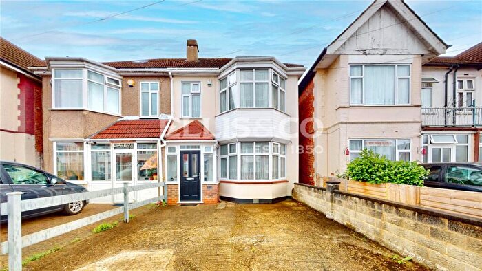 3 Bedroom Semi Detached House For Sale In Thurlby Road, Wembley, HA0