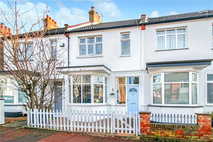 3 Bedroom Terraced House For Sale In Lymington Avenue, Leigh-on-Sea, Essex, SS9
