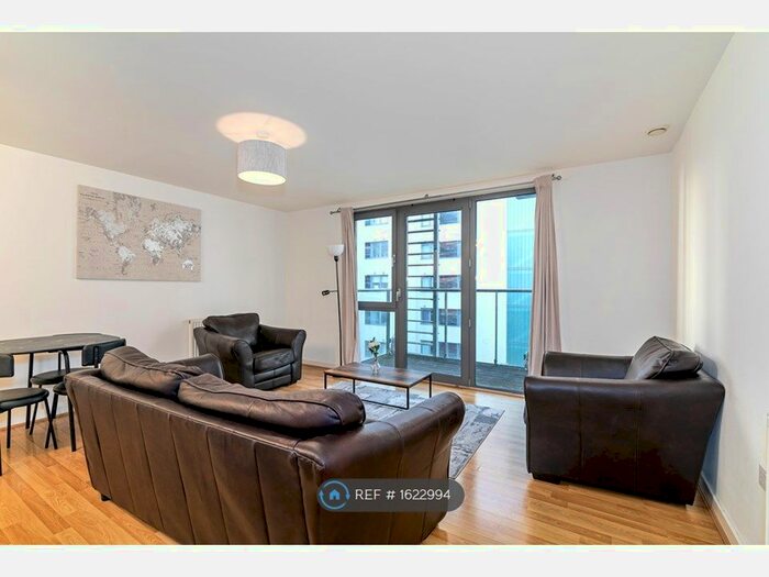 2 Bedroom Flat To Rent In High Street, London, E15