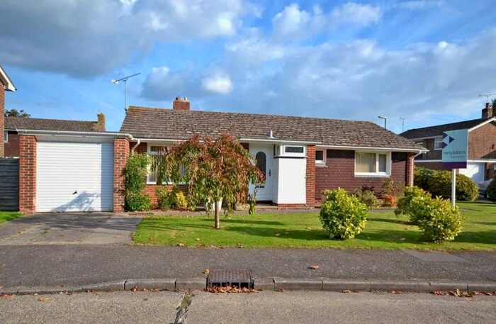 2 Bedroom Detached Bungalow To Rent In Gilpin Close, Fishbourne, PO19