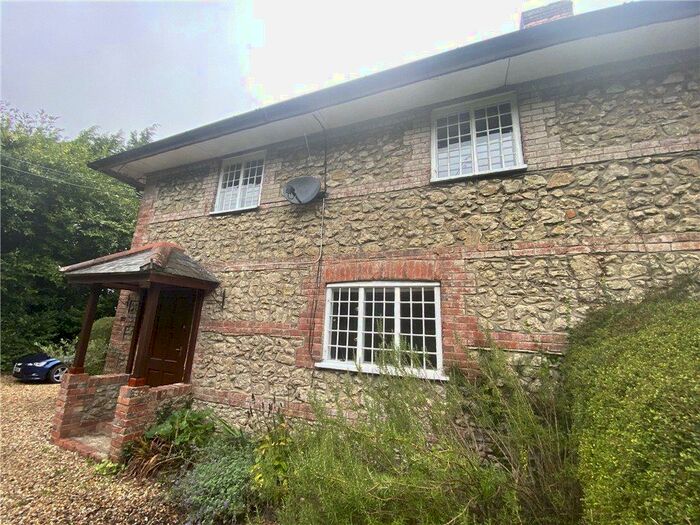 3 Bedroom Property To Rent In Holywell, Dorchester, Dorset, DT2