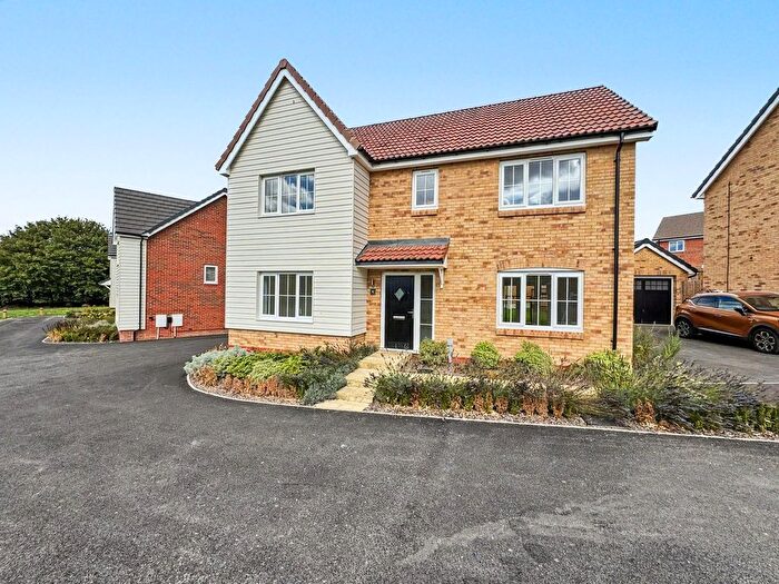 4 Bedroom Detached House For Sale In Boar Grove, Stowmarket, IP14