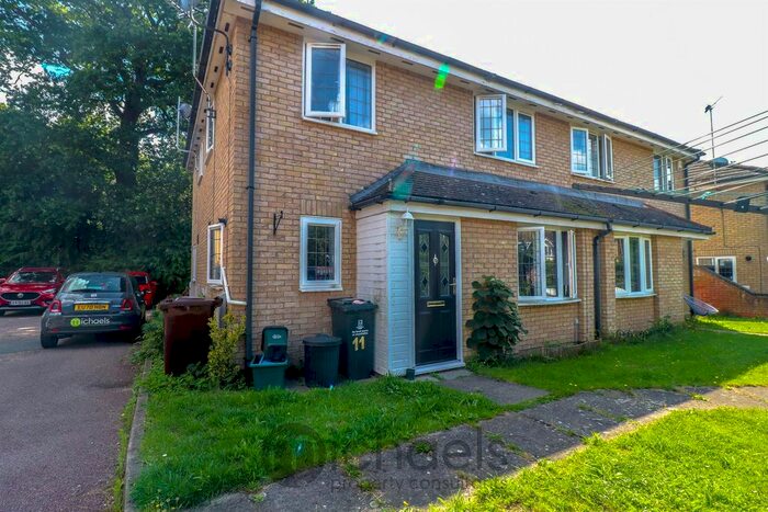 2 Bedroom Mews To Rent In The Copse, Colchester, CO4