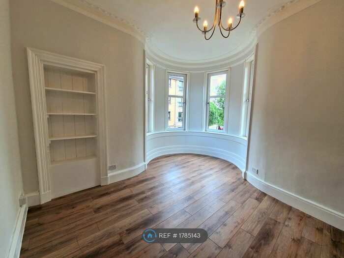 2 Bedroom Flat To Rent In Strathcona Drive, Glasgow, G13