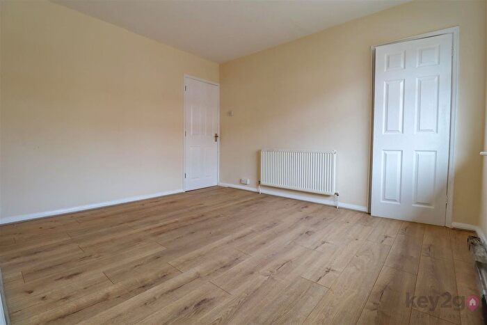 2 Bedroom End Of Terrace House To Rent In Lamb Road, Sheffield, S5