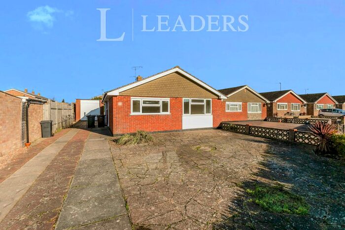 2 Bedroom Bungalow To Rent In Mountbatten Drive, Eastbourne BN23