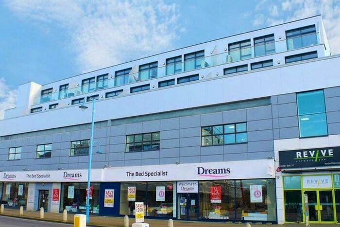 1 Bedroom Flat To Rent In Darkes Lane, Potters Bar, EN6