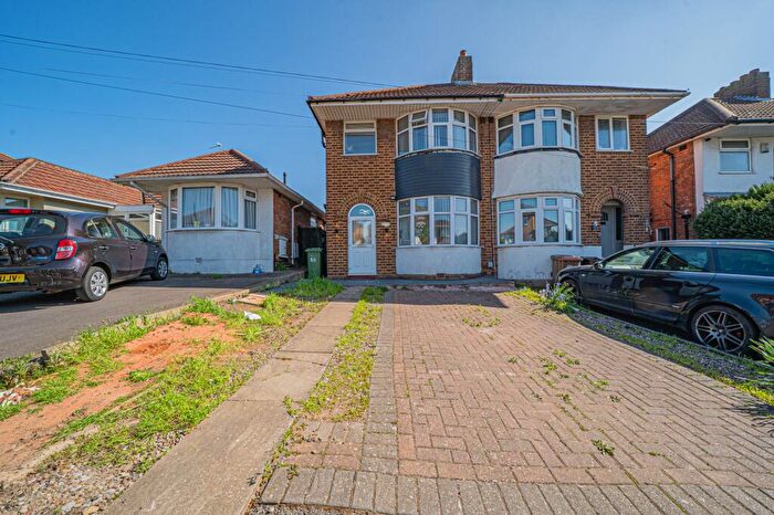 3 Bedroom Semi Detached House For Sale In Marcot Road, Solihull, B92