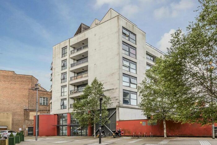 1 Bedroom Flat To Rent In Salway Place, Stratford, E15