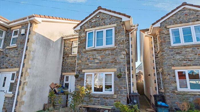 3 Bedroom Semi Detached House For Sale In Grove Park Gardens, Fishponds, Bristol, BS16