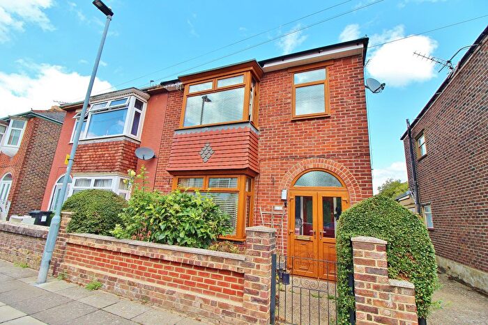 3 Bedroom Semi-Detached House For Sale In Compton Road, Copnor, PO2