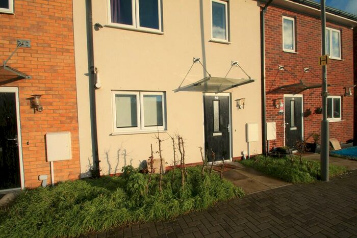 3 Bedroom House To Rent In Hedges Way, Luton, LU4
