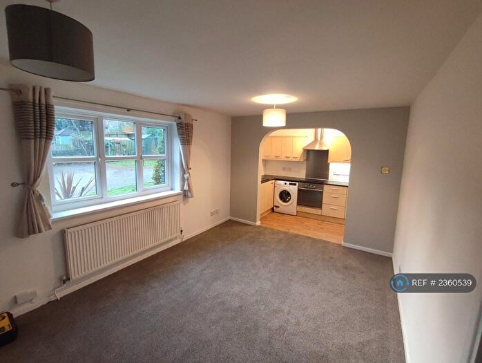 1 Bedroom Flat To Rent In Thornsett Road, Sheffield, S7
