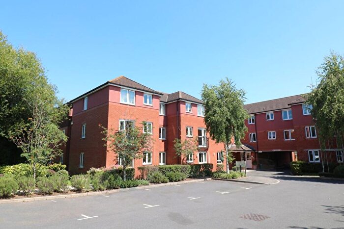 1 Bedroom Flat For Sale In Bursledon Road, Hedge End, SO30