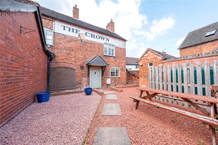4 Bedroom Semi-Detached House To Rent In The Square, Elford, Tamworth, Staffordshire, B79