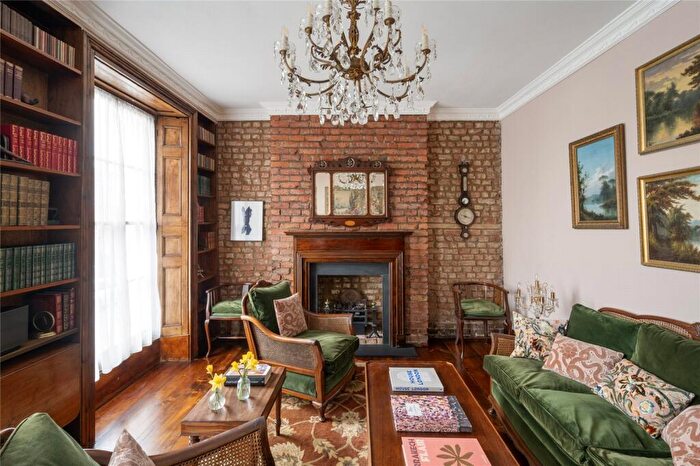 2 Bedroom Terraced House To Rent In Church Street, London, NW8