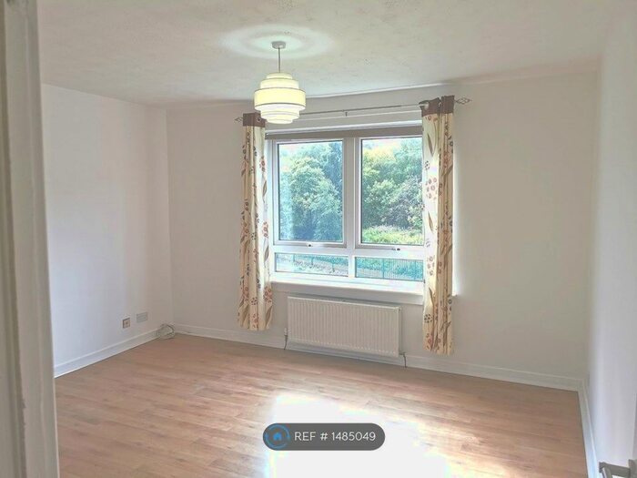 2 Bedroom Flat To Rent In Mcleod Street, Broxburn, EH52