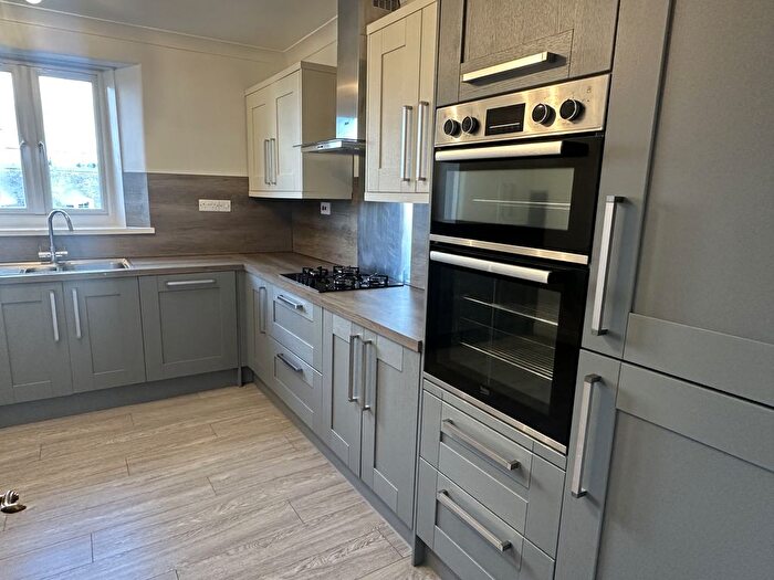 2 Bedroom Flat To Rent In Citadel Road, Plymouth, PL1