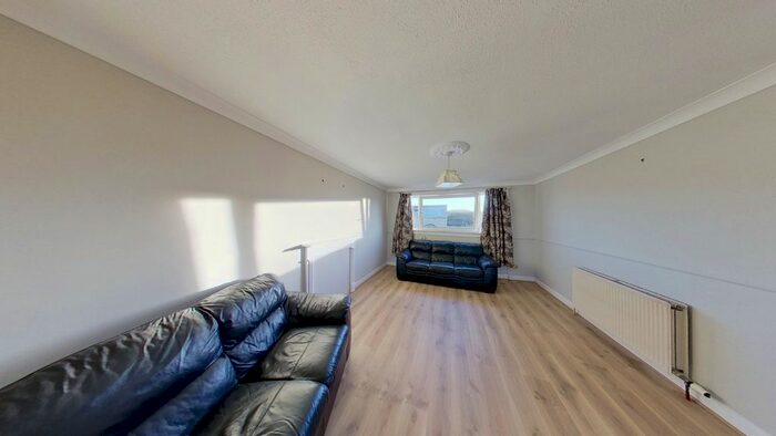 2 Bedroom Flat To Rent In Calder Drive, Edinburgh, EH11