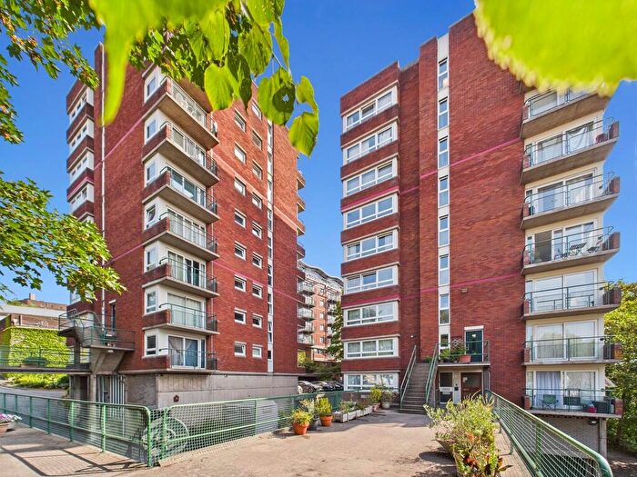 Apartment To Rent In Park Row, Bristol, BS1