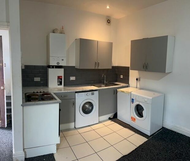 1 Bedroom Flat To Rent In Woodville Road, Cardiff, CF24