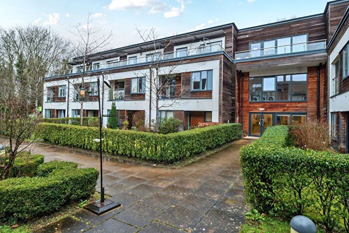 1 Bedroom Flat For Sale In Wispers Lane, Haslemere, Surrey, GU27