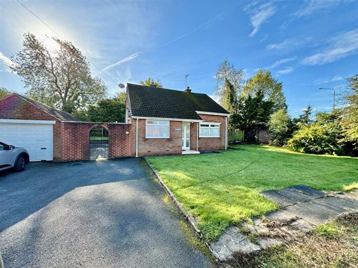 2 Bedroom Detached Bungalow For Sale In The Avenue, Sutton-In-Ashfield, NG17