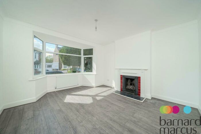 4 Bedroom House To Rent In Naylor Road, London, N20