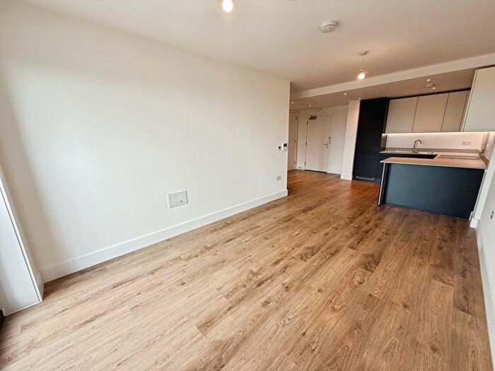 2 Bedroom Flat To Rent In Burnt Mill, Harlow, CM20