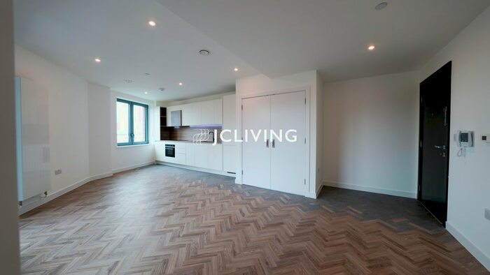 1 Bedroom Flat To Rent In River Apartments, London, E3
