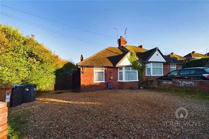 4 Bedroom Bungalow To Rent In Parkfield Crescent, Delapre, Northampton, NN4