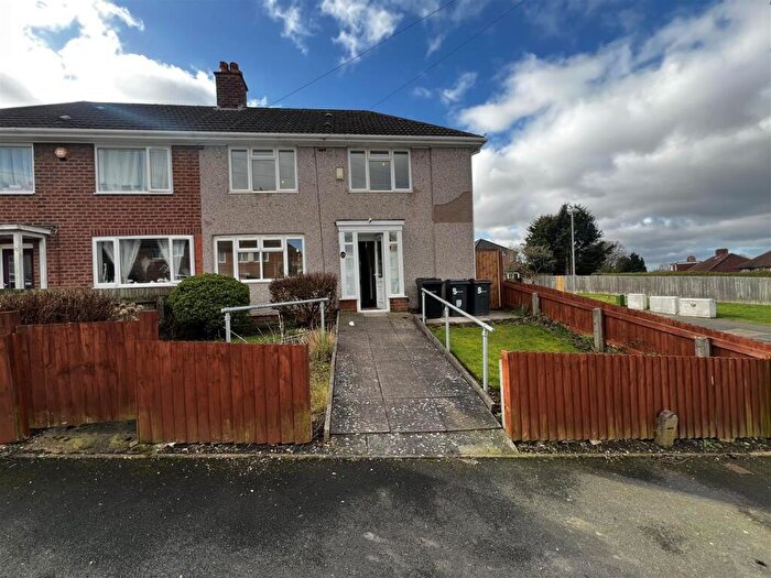 3 Bedroom Semi-Detached House To Rent In Ibberton Road, Warstock, Birmingham, B14