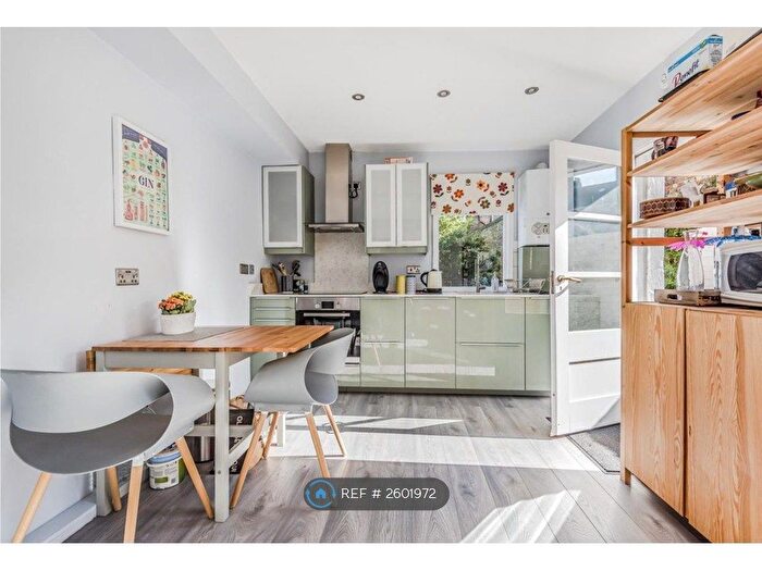 2 Bedroom Flat To Rent In Courthope Road, London, NW3
