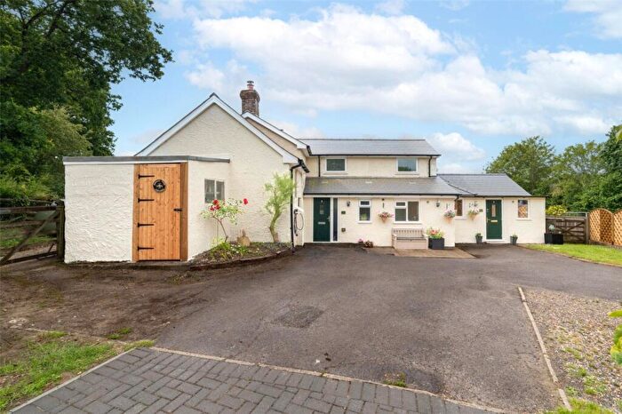 4 Bedroom Detached House For Sale In Jubilee Hill, Woodlands, Wimborne, Dorset, BH21