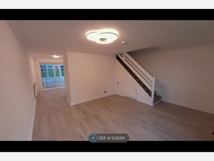 3 Bedroom Semi-Detached House To Rent In Cleveland, Tunbridge Wells, TN2