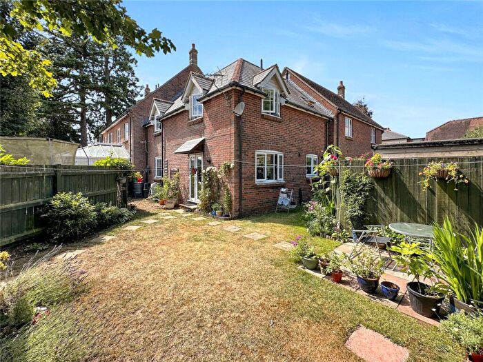 1 Bedroom Apartment For Sale In Salisbury Road, Blandford Forum, Dorset, DT11