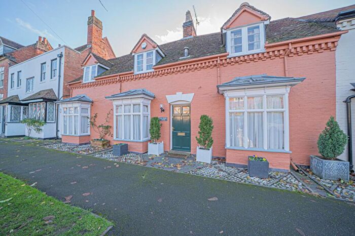 4 Bedroom Semi-Detached House For Sale In The Green, Tanworth-In-Arden, B94