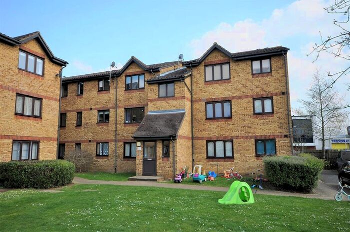 Studio To Rent In Southwold Road, Watford, WD24