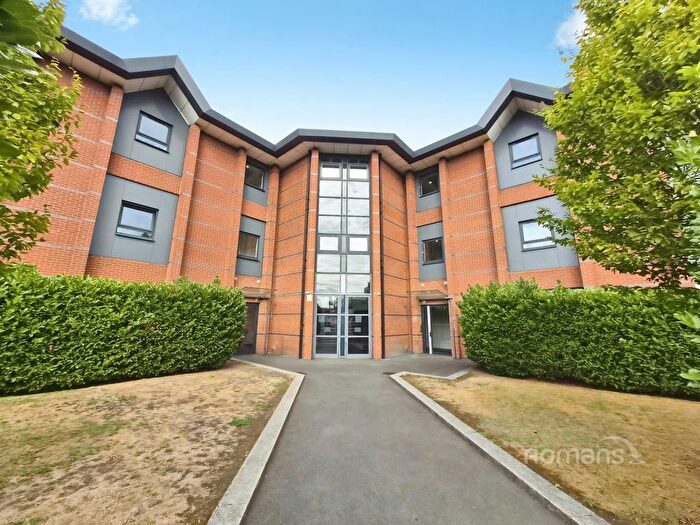 1 Bedroom Flat To Rent In Farnham Road, Slough, Berkshire, SL1