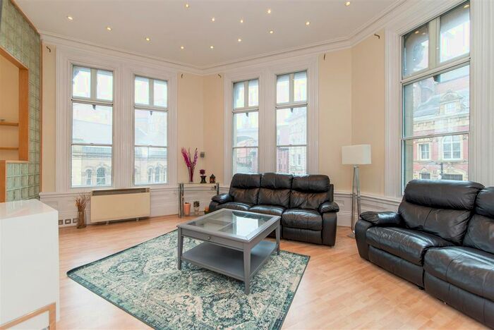 2 Bedroom Flat To Rent In Queen Street, Quayside, Newcastle Upon Tyne, NE1