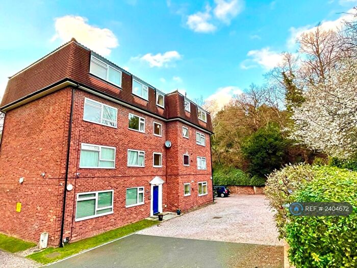 1 Bedroom Flat To Rent In Deepdale Court, South Croydon, CR2