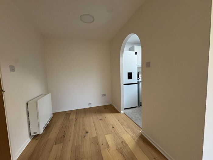 1 Bedroom Flat To Rent In Hanstone Close, Gloucestershire, GL7