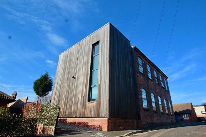 2 Bedroom Flat To Rent In Bullivant Street, Nottingham, Nottinghamshire, NG3