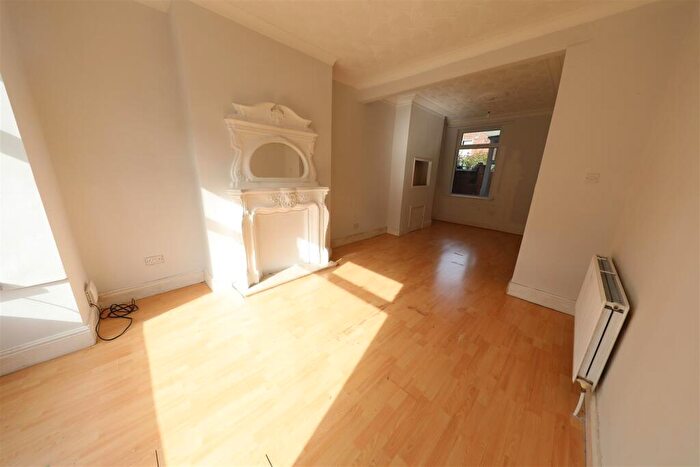 3 Bedroom End Of Terrace House To Rent In St. Matthew Street, Hull, HU3