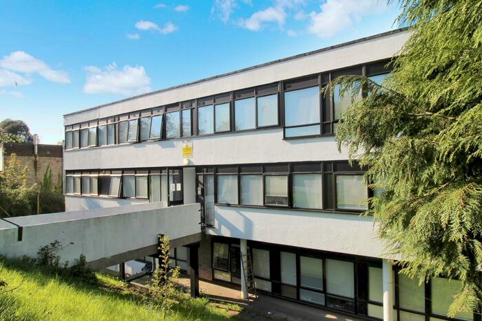 Studio To Rent In Whitehall Road, Colchester, CO2