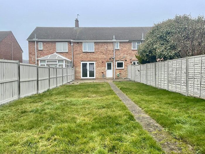 3 Bedroom Terraced House For Sale In The Rowlands, Biggleswade, SG18