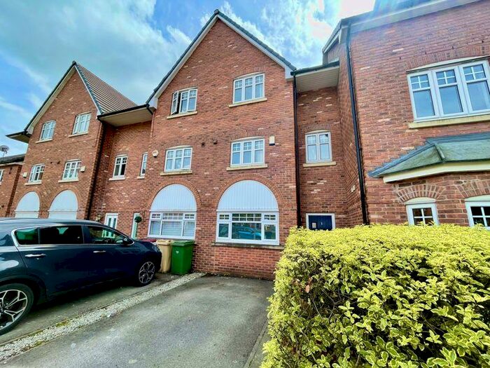 4 Bedroom Property To Rent In Harbury Close, Middle Hulton, Bolton, Lancashire. ***Available Now***, BL3