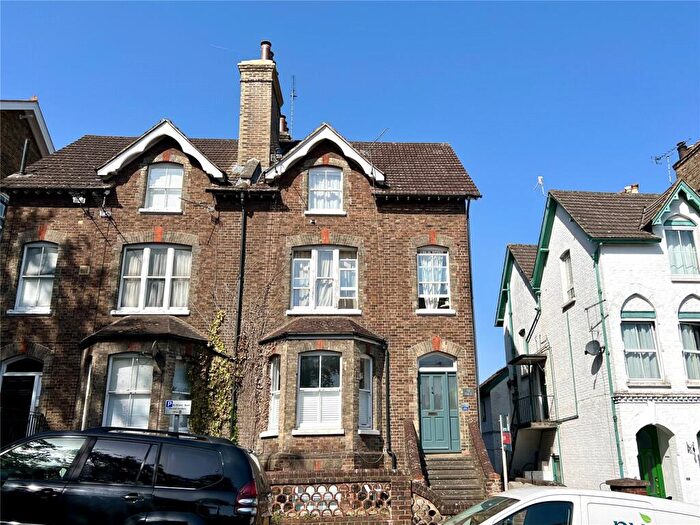 1 Bedroom Apartment For Sale In Jenner Road, Guildford, Surrey, GU1