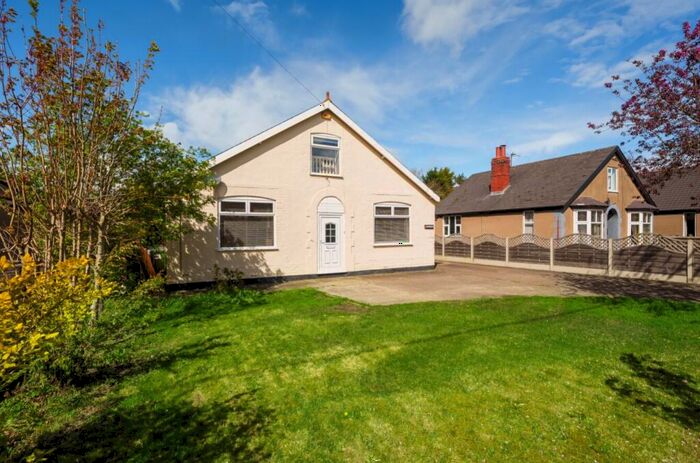 3 Bedroom Detached Bungalow For Sale In Station Road, Langworth, LN3