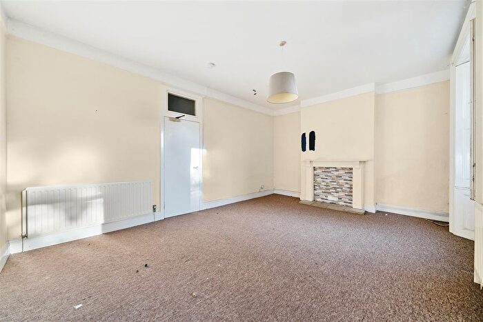3 Bedroom End Of Terrace House For Sale In Alexandra Terrace, Dorchester, DT1